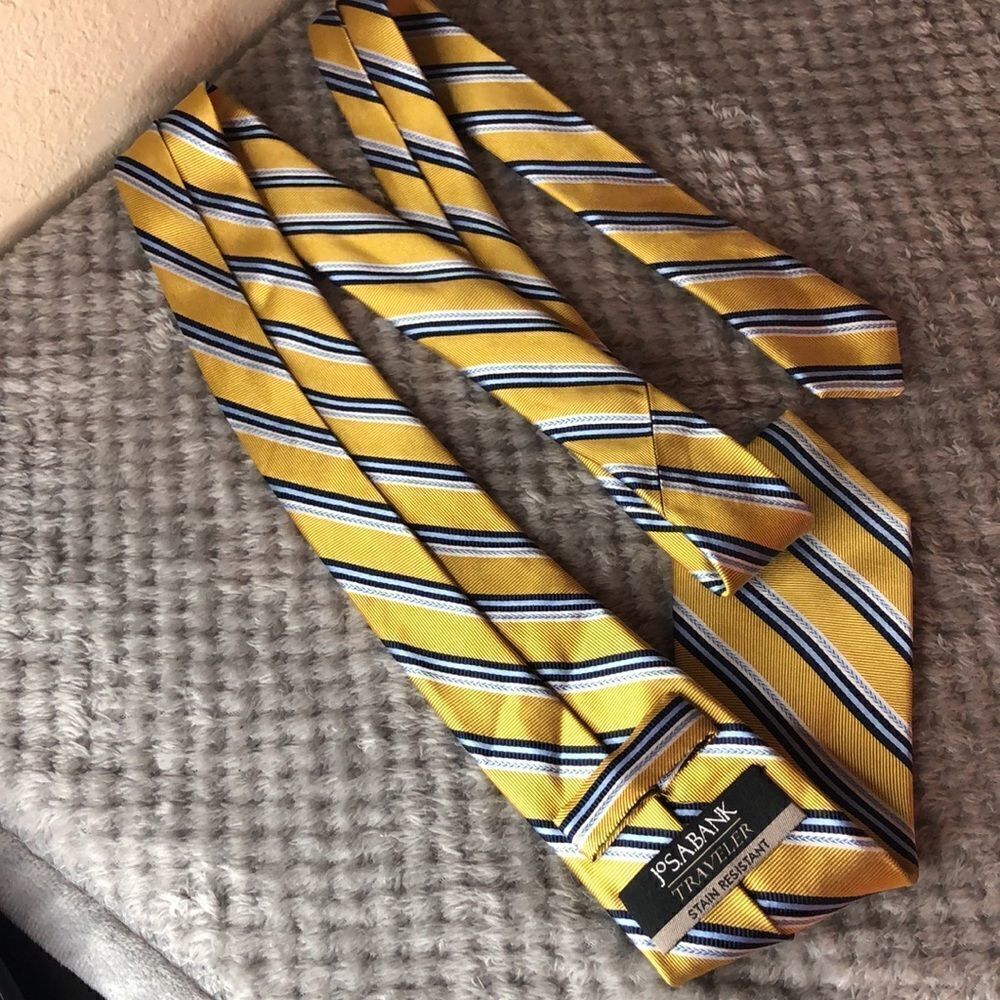 Preowned 💫JOS A BANKS💫100%silk tie - Picture 6 of 8